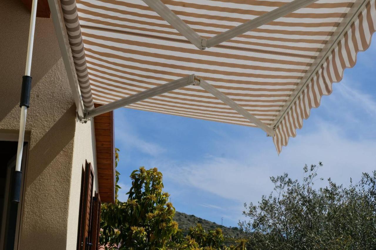 Case Vacanze La Quercia Marina di Camerota Exteriör bild