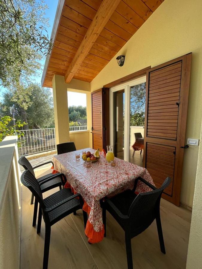 Case Vacanze La Quercia Marina di Camerota Exteriör bild